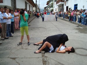 Colombia: Campaña pública contra el abuso sexual de niños