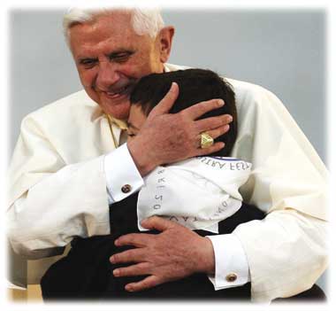 papaconnino Benedicto XVI citó a los prelados irlandeses y dijo "profundamente perturbado y molesto": "voy a enviar una carta pastoral a ese país"